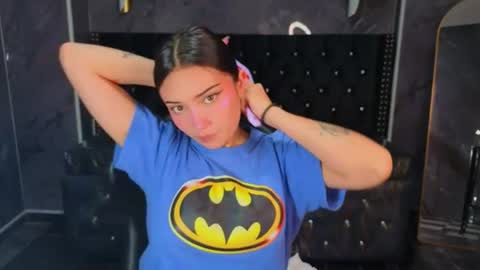 daphne_nicole_b online show from July 10, 2026, 12:52 pm