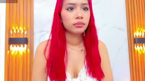 daphneleclerc online show from October 28, 2025, 11:03 am