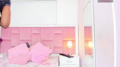 Daphne online show from December 10, 2024, 7:11 pm