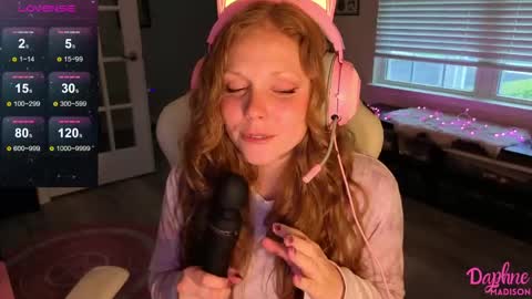 Snapshot of daphnemadison chatting on May 22, 2026, 11:54 pm Daphne Madison online show from May 22, 2026, 11:54 pm