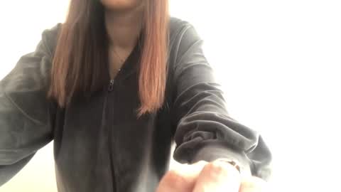 Emilia online show from March 7, 2026, 10:01 am