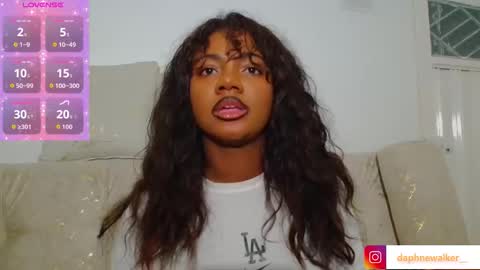 Daphne online show from October 1, 2025, 3:01 am