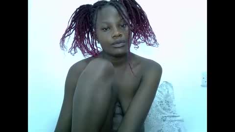 ESTHER online show from March 2, 2025, 1:47 am