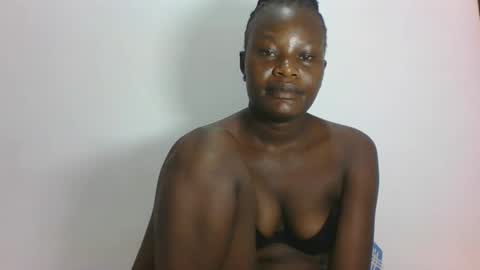 ESTHER online show from April 9, 2026, 5:51 am