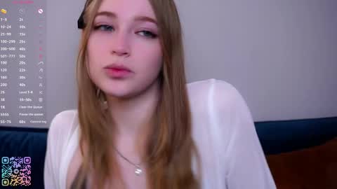 Rina online show from April 26, 2026, 2:48 pm