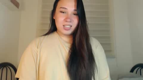 Snapshot of darcy_world chatting on June 10, 2026, 4:28 pm DARCY online show from June 10, 2026, 4:28 pm