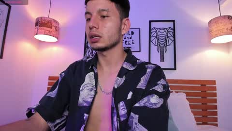 Darek latin boy online show from December 28, 2024, 11:16 pm