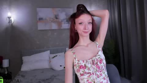 Snapshot of daria_j chatting on May 15, 2026, 12:23 pm Daria J online show from May 15, 2026, 12:23 pm