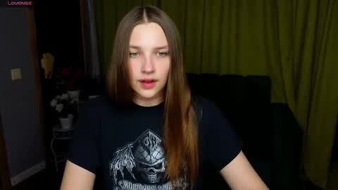 dariaangels online show from March 15, 2026, 12:49 am