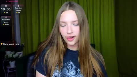 dariaangels online show from April 10, 2026, 6:45 pm