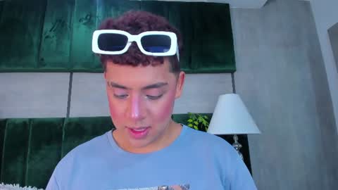 Snapshot of darian_laforteza chatting on June 11, 2026, 12:32 am Darian online show from June 11, 2026, 12:32 am