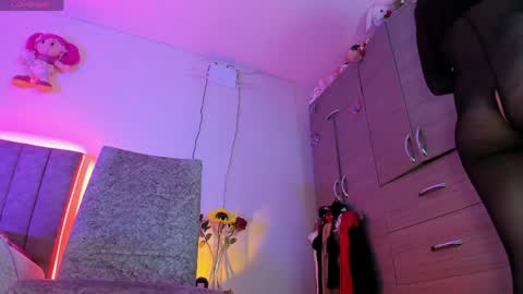 dariana_hot online show from April 5, 2026, 1:52 pm