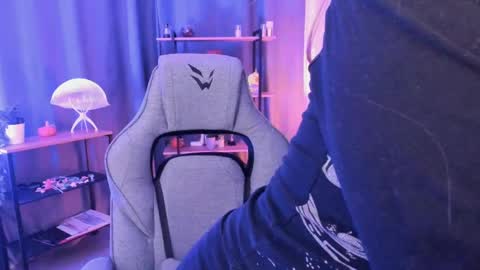 Daria Tate online show from April 16, 2026, 9:10 am