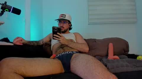 Snapshot of darioftm chatting on March 30, 2026, 11:17 pm DarioFTM online show from March 30, 2026, 11:17 pm
