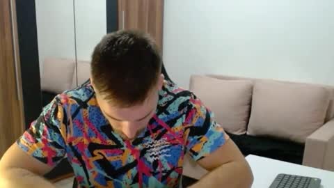 darius_94 online show from October 24, 2025, 5:04 am