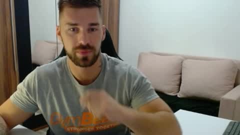 darius_94 online show from October 27, 2025, 3:54 am