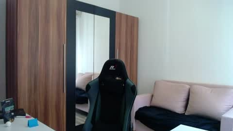 Snapshot of darius_94 chatting on July 20, 2026, 8:50 am darius_94 online show from July 20, 2026, 8:50 am