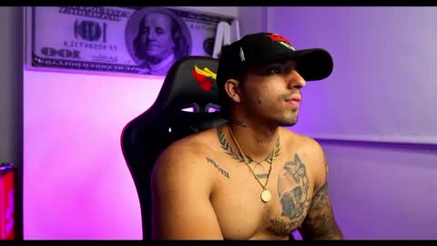 Darius Phoenix  online show from February 18, 2025, 6:48 am