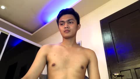 Snapshot of dark_angel69x chatting on February 15, 2025, 8:33 am Guile online show from February 15, 2025, 8:33 am