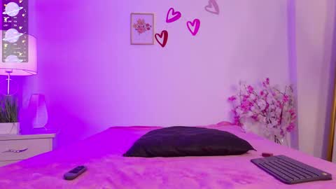 dark_angell77 online show from March 7, 2026, 11:07 am