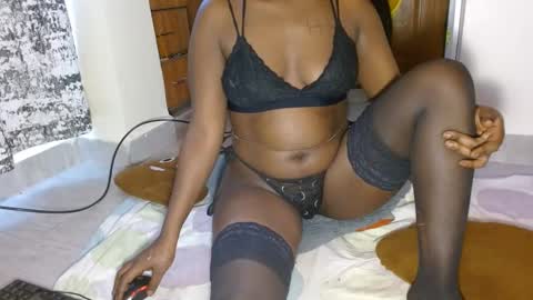 Snapshot of dark_chocolate0 chatting on February 20, 2025, 9:11 am becky online show from February 20, 2025, 9:11 am