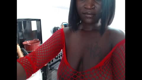 Snapshot of dark_coco chatting on January 9, 2025, 4:30 am Coco online show from January 9, 2025, 4:30 am