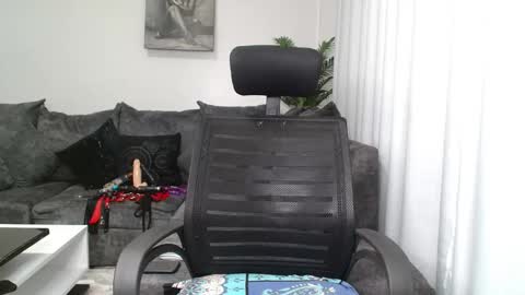 Snapshot of dark_coco chatting on February 5, 2025, 2:51 am Coco online show from February 5, 2025, 2:51 am