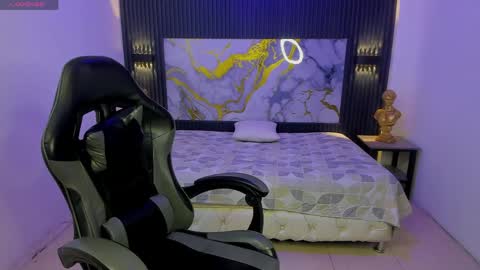 DARCK online show from April 1, 2026, 1:41 pm