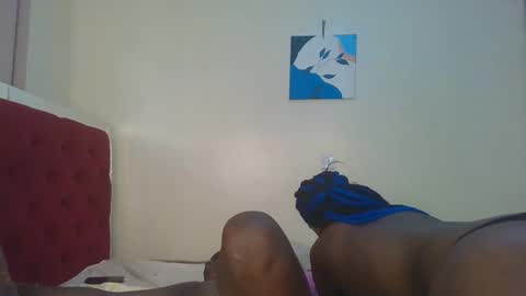 Snapshot of dark_divah chatting on March 28, 2026, 6:24 am Divah online show from March 28, 2026, 6:24 am