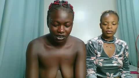 Snapshot of dark_divah chatting on April 2, 2026, 9:56 pm Divah online show from April 2, 2026, 9:56 pm