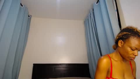 Snapshot of dark_divah chatting on April 11, 2026, 5:39 pm Divah online show from April 11, 2026, 5:39 pm