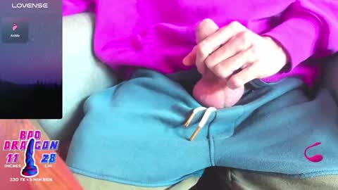 dark greens online show from February 28, 2025, 10:20 am