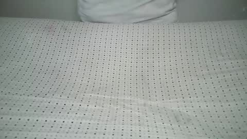 dark_lovly online show from November 25, 2025, 9:31 am