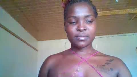Snapshot of dark_petite_ chatting on May 11, 2026, 11:27 am dark_petite_ online show from May 11, 2026, 11:27 am
