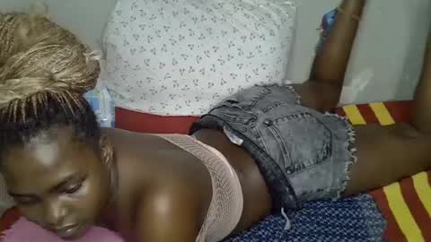 dark_petite_ online show from July 3, 2026, 6:53 am