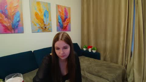 Evelin online show from July 6, 2026, 6:10 pm