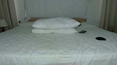 dark_qween online show from December 15, 2025, 5:55 am