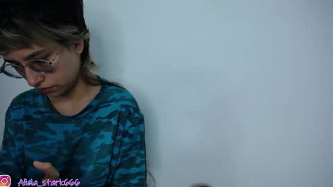 dark_side31 online show from May 28, 2026, 8:39 pm