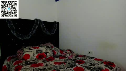 dannaxlove online show from December 24, 2024, 2:33 pm