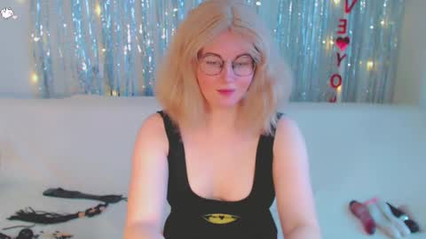 Kelly online show from February 28, 2025, 5:59 am