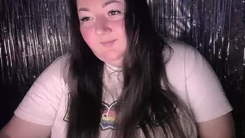 Snapshot of darkmoon_j chatting on July 14, 2026, 8:25 pm Julia online show from July 14, 2026, 8:25 pm