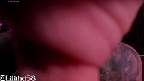 darknes_lilith18 online show from November 11, 2025, 3:50 am