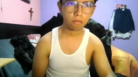 Snapshot of darknex_ chatting on July 10, 2026, 8:18 am Jose Ian online show from July 10, 2026, 8:18 am