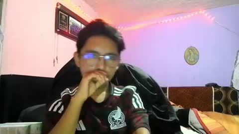 Snapshot of darknex_ chatting on July 13, 2026, 1:41 am Jose Ian online show from July 13, 2026, 1:41 am