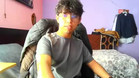 Snapshot of darknex_ chatting on August 4, 2026, 9:50 pm Jose Ian online show from August 4, 2026, 9:50 pm
