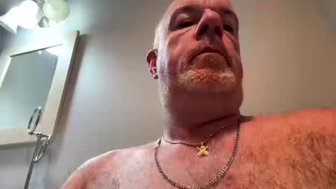 darknite083072 online show from October 13, 2025, 9:42 am