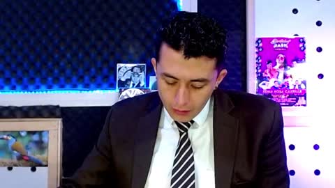 DARKO0717 online show from January 18, 2025, 1:51 pm