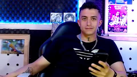 DARKO0717 online show from February 10, 2025, 11:02 pm