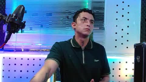 DARKO0717 online show from April 6, 2026, 4:52 pm