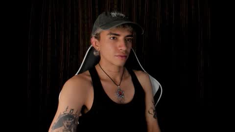 Snapshot of darkodark0 chatting on December 18, 2025, 12:06 am Darko online show from December 18, 2025, 12:06 am